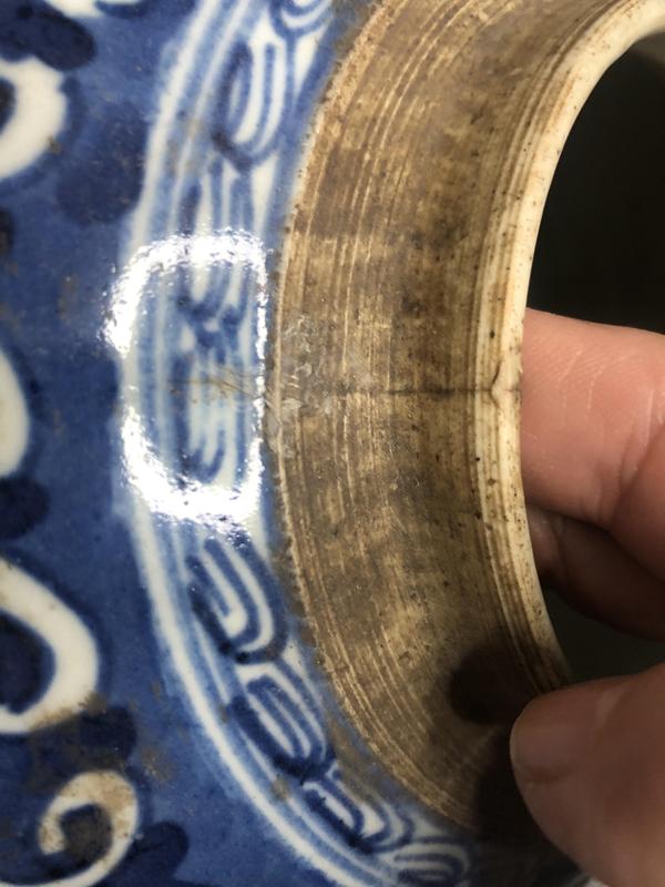古玩陶瓷清中纏枝花卉紋青花罐拍賣,當前價格1800元