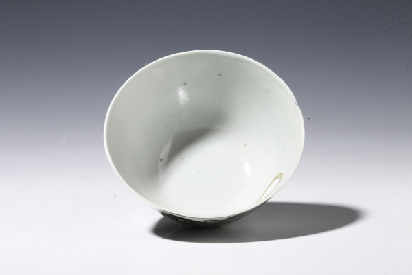 古玩陶瓷民国·墨彩狮子纹茶碗拍卖，当前价格1416元