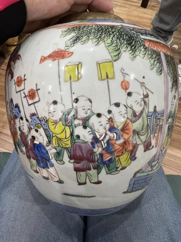 古玩陶瓷粉彩百子鬧春圖蓋罐拍賣,當前價格13500元