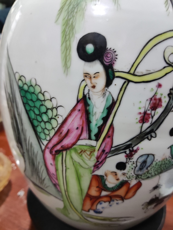 古玩陶瓷民國三娘教子圖彩繪冬瓜罐拍賣,當前價格1688元