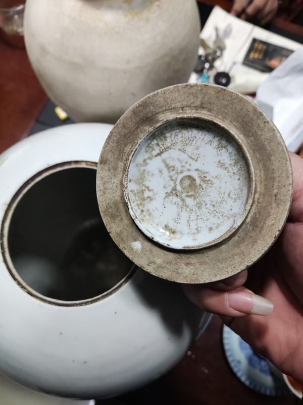 古玩陶瓷民國三娘教子圖彩繪冬瓜罐拍賣,當前價格1688元