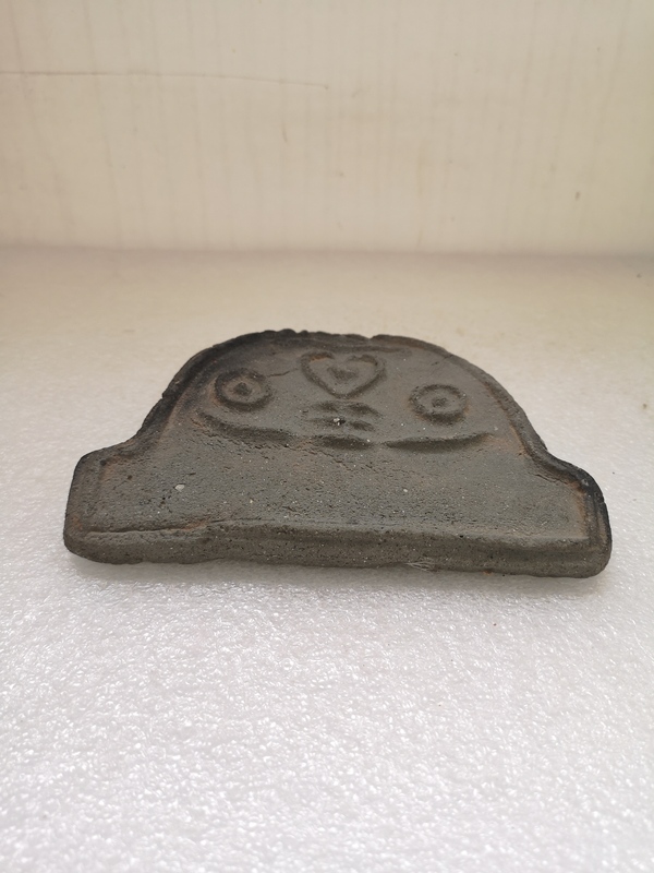 古玩陶瓷晚清灰陶印花瓦當拍賣,當前價格168元