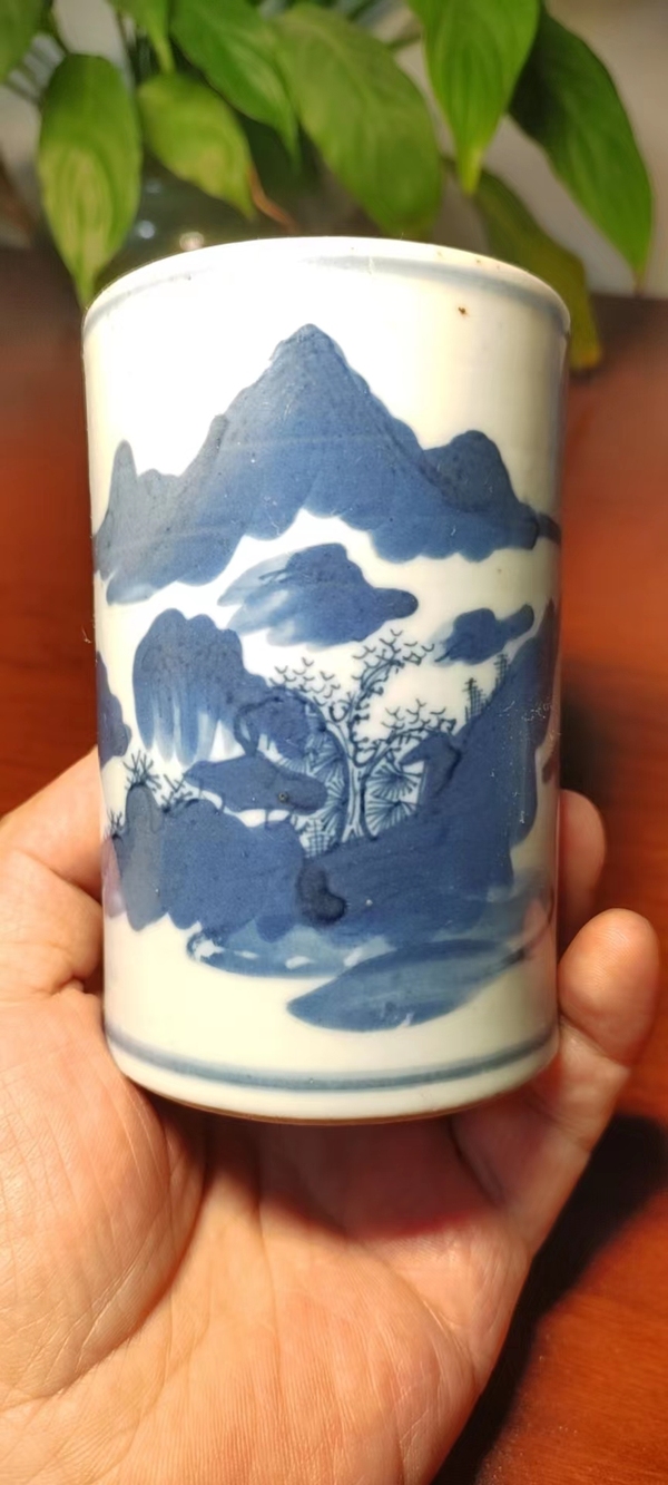 古玩陶瓷清道咸山水紋青花筆筒拍賣,當前價格4800元