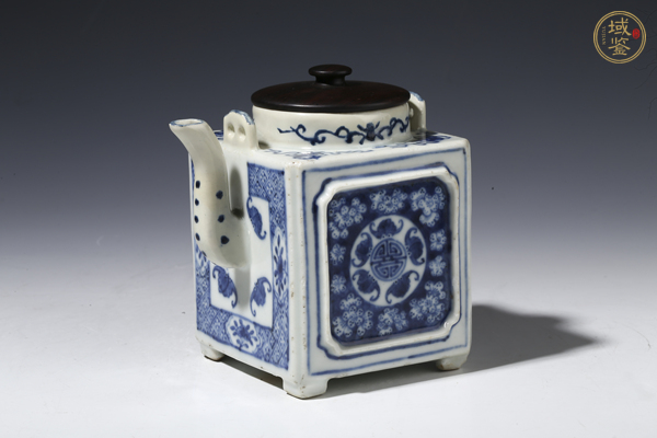古玩陶瓷清中·青花五福捧壽紋壺真品鑒賞圖
