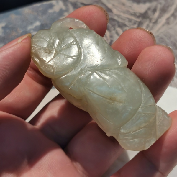 古玩玉器明代~和田玉執(zhí)荷童子拍賣，當(dāng)前價格4500元