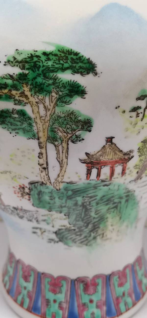 古玩陶瓷出口創(chuàng)匯期山水紋彩瓷將軍罐拍賣,當(dāng)前價(jià)格1000元
