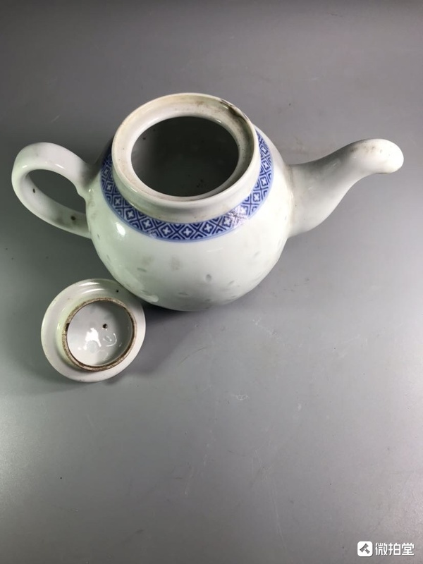 古玩陶瓷青花玲瓏紋茶壺拍賣，當前價格188元