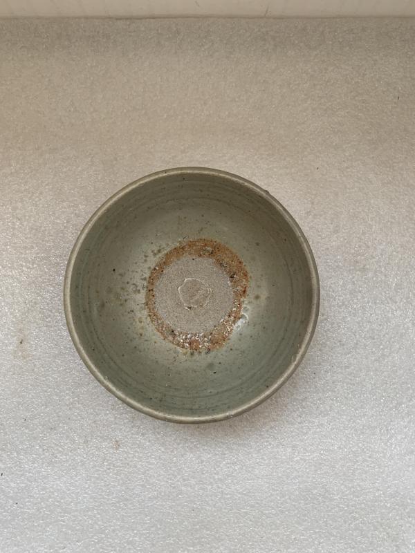 元代龙泉窑系青釉碗拍卖，当前价格580元