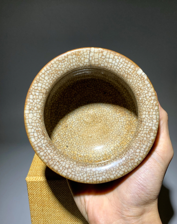 古玩陶瓷精品清中期乾隆哥釉獸耳香爐拍賣,當前價格6888元