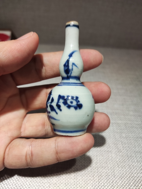 古玩陶瓷康熙青花花卉紋小葫蘆瓶拍賣，當前價格1800元