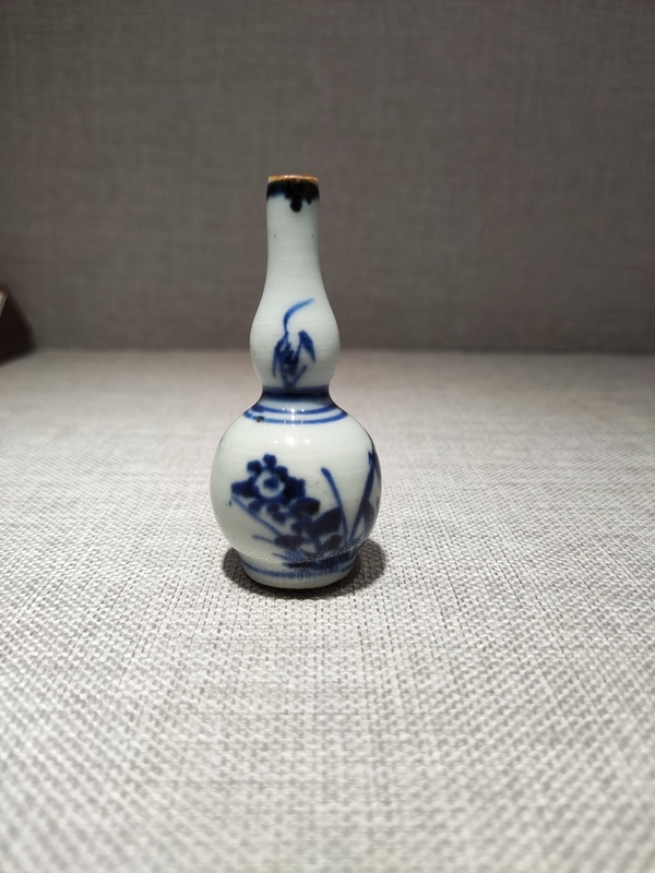 古玩陶瓷康熙青花花卉紋小葫蘆瓶拍賣，當前價格1800元