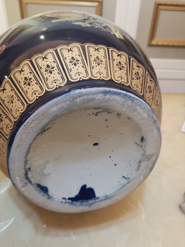 古玩陶瓷60-80年代吉语纹蓝釉描金赏大瓶拍卖，当前价格399元