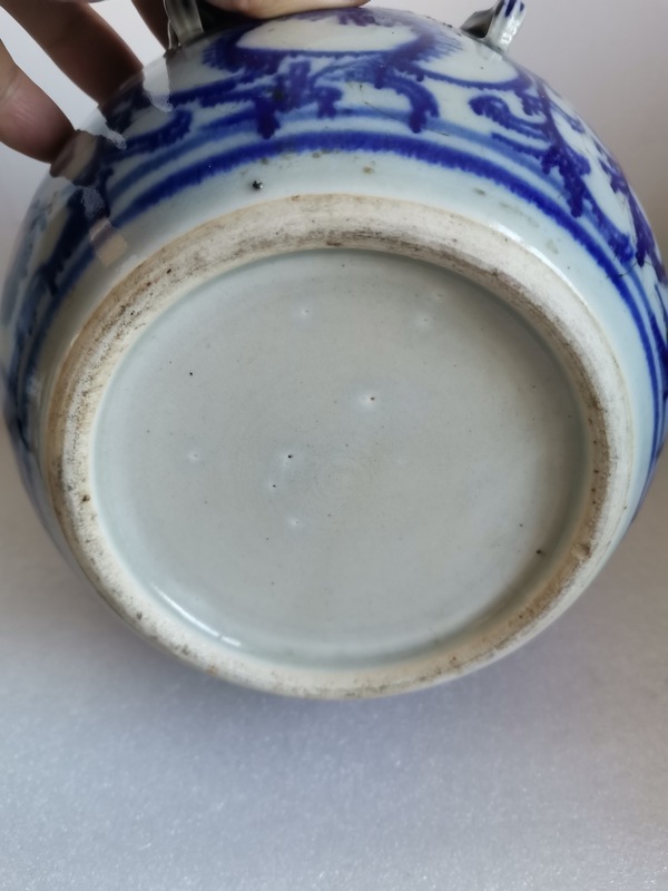 古玩陶瓷清代道光至咸豐纏枝花卉紋青花四系粥罐拍賣,當(dāng)前價格1200元