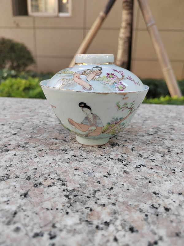古玩陶瓷大名家洪子明粉彩人物故事碗拍賣,當前價格1500元