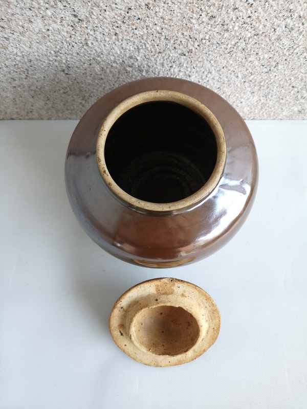 古玩陶瓷清代早期紫金釉磁州窯蓋罐拍賣,當(dāng)前價格680元