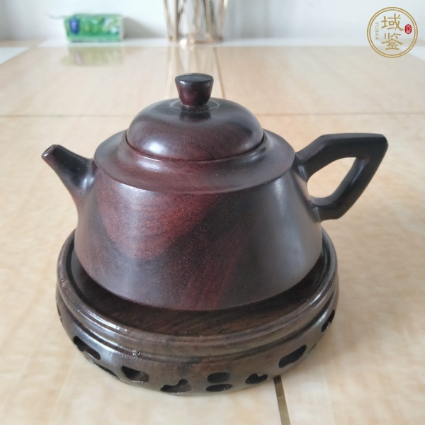 古玩雜項(xiàng)紅木雕茶壺一把真品鑒賞圖