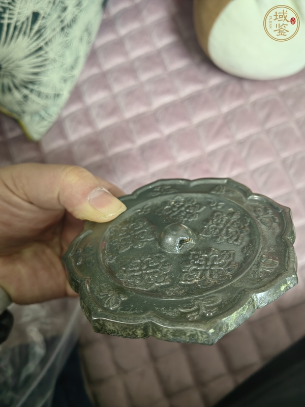 古玩銅器唐代八角團(tuán)花鏡真品鑒賞圖