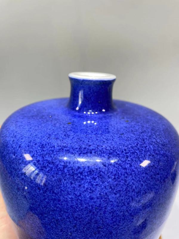 古玩陶瓷灑藍釉梅瓶拍賣,當前價格22000元