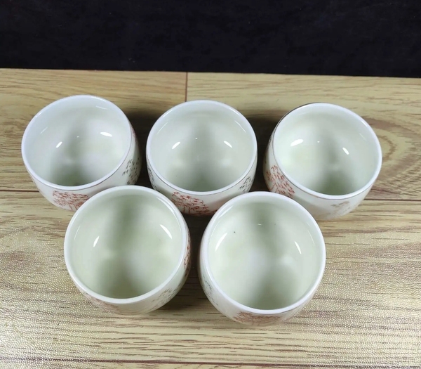 古玩陶瓷六十至八十年代竹紋杯拍賣,當前價格260元