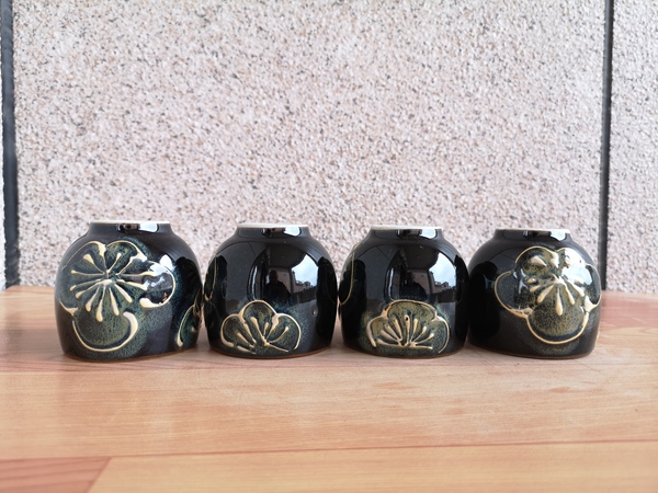 古玩陶瓷八十年代烏金釉杯拍賣,當(dāng)前價(jià)格220元