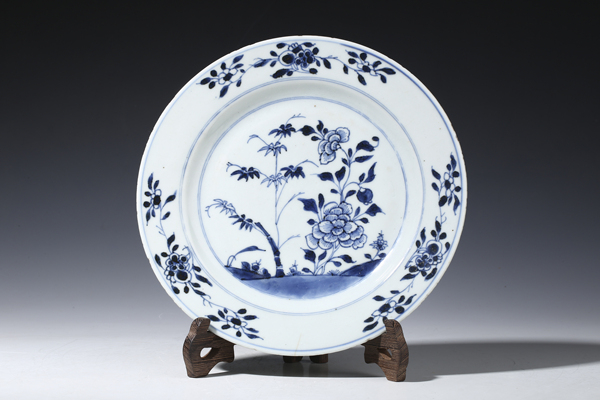 古玩陶瓷清康熙·青花花竹紋盤拍賣,當前價格888元