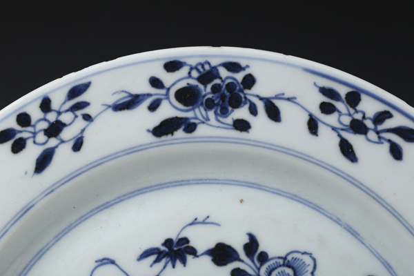 古玩陶瓷清康熙·青花花竹紋盤拍賣,當前價格888元