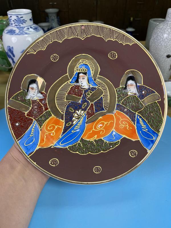 古玩陶瓷民國 精品料彩描真金菩薩人物紋盤拍賣,當前價格480元