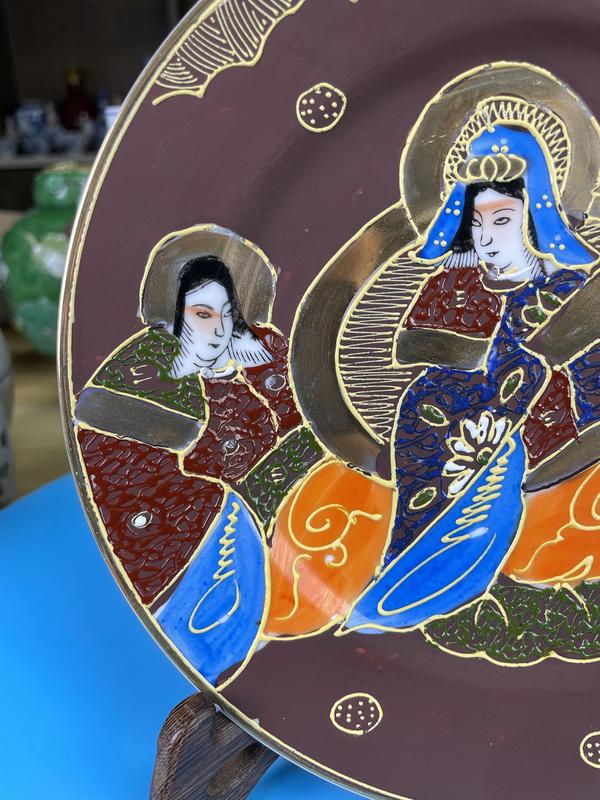 古玩陶瓷民國 精品料彩描真金菩薩人物紋盤拍賣,當前價格480元