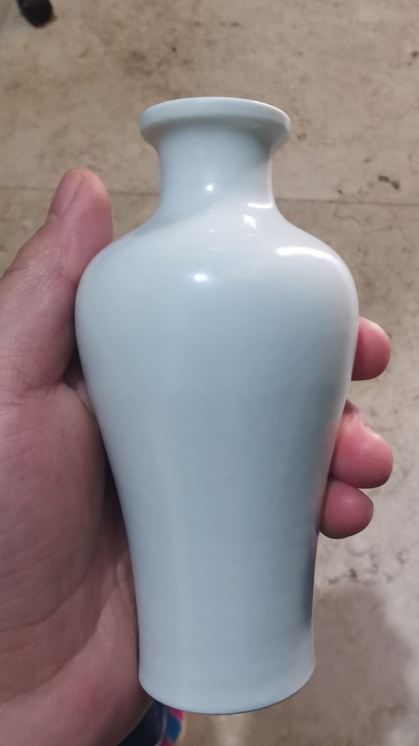古玩陶瓷青花釉里紅梅花紋梅瓶拍賣,當前價格18000元