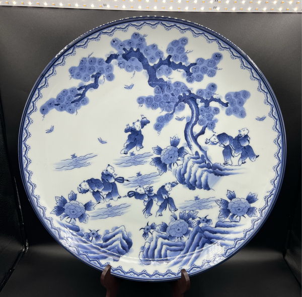 古玩陶瓷昭和時(shí)期嬰戲紋青花盤拍賣,當(dāng)前價(jià)格800元