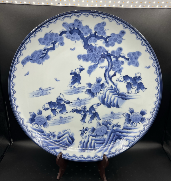 古玩陶瓷昭和時(shí)期嬰戲紋青花盤拍賣,當(dāng)前價(jià)格800元