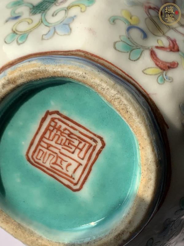 古玩陶瓷清晚·內(nèi)松石綠釉外粉彩暗八仙紋花口杯真品鑒賞圖