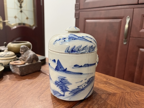 古玩陶瓷民國山水紋青花蓋盅拍賣,當前價格299元