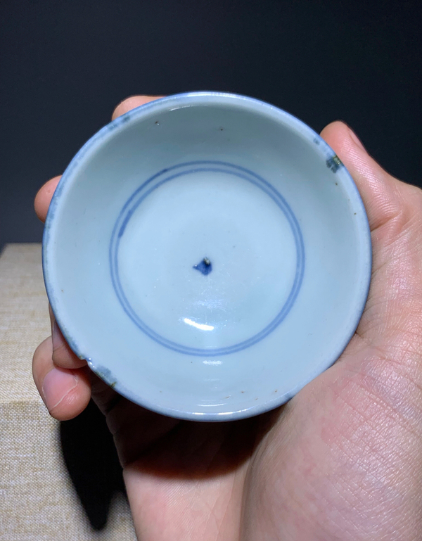 古玩陶瓷青花花卉紋杯拍賣(mài)，當(dāng)前價(jià)格1200元