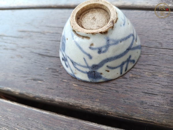 古玩陶瓷清中如意灵芝纹青花杯真品鉴赏图