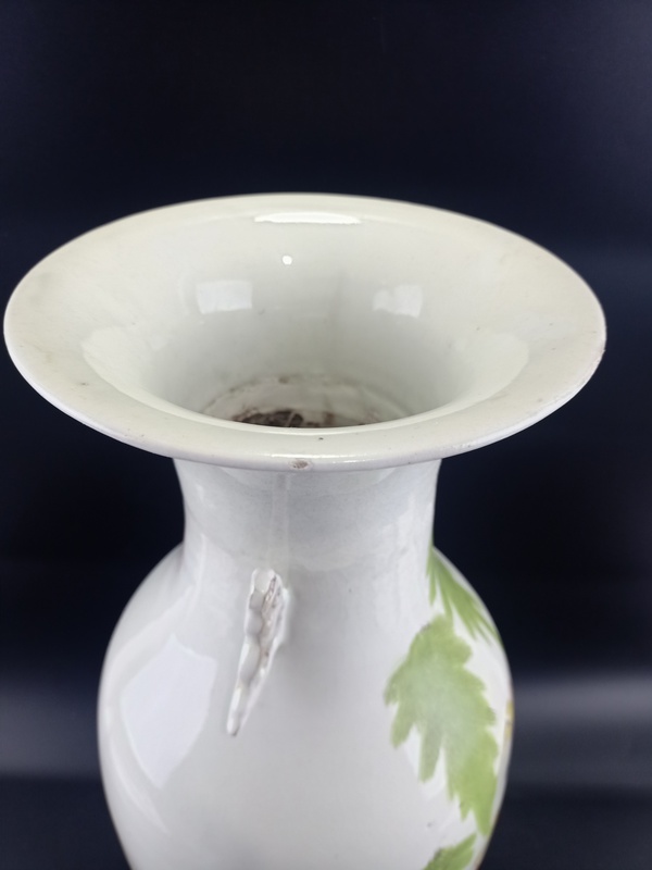 古玩陶瓷粉彩花鳥詩文撇口瓶拍賣,當前價格3860元