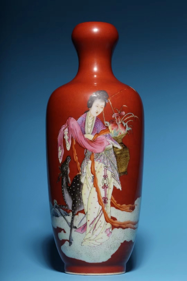 古玩陶瓷民國粉彩**紅地粉彩神仙人物蒜頭瓶拍賣,當前價格46500元