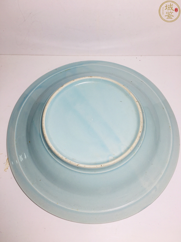 古玩陶瓷粉青釉蓮瓣團花紋折腰大盤拍賣,當前價格299元
