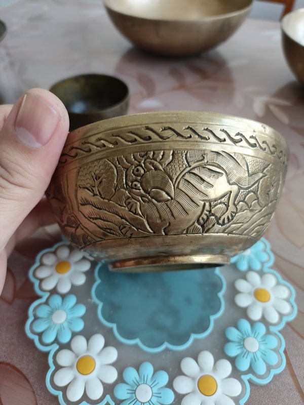 古玩铜器清末民国狮子海水纹贡碗拍卖，当前价格650元