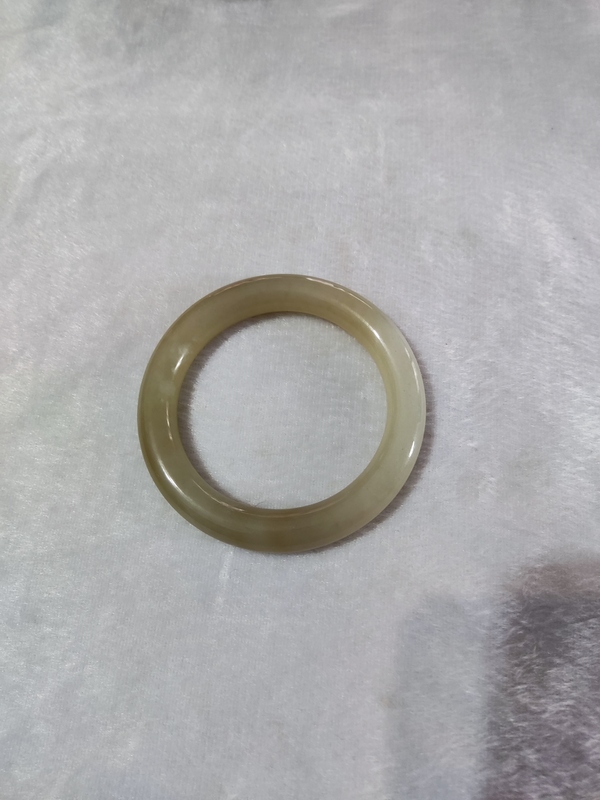古玩雜項和田玉手鐲拍賣,當前價格3998元