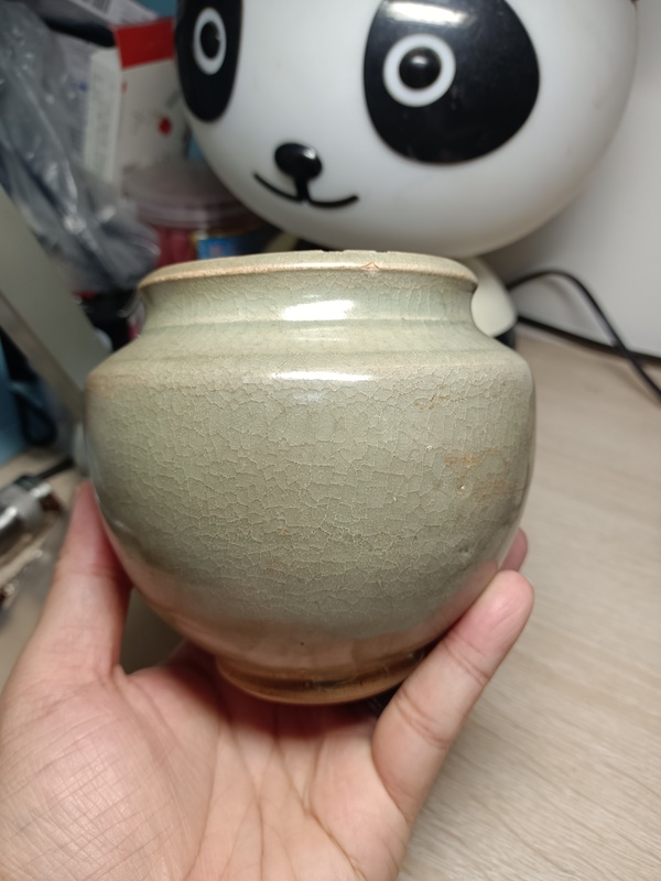 古玩陶瓷龍泉青瓷折肩小蓋罐拍賣,當(dāng)前價(jià)格3000元