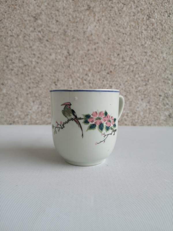 古玩陶瓷出口創(chuàng)匯期花鳥紋執(zhí)杯拍賣,當(dāng)前價格260元