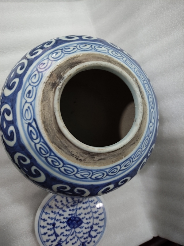 古玩陶瓷青花纏枝花卉紋蓋罐拍賣,當(dāng)前價(jià)格1680元