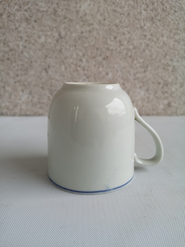 古玩陶瓷出口創(chuàng)匯期花鳥紋執(zhí)杯拍賣,當(dāng)前價格260元