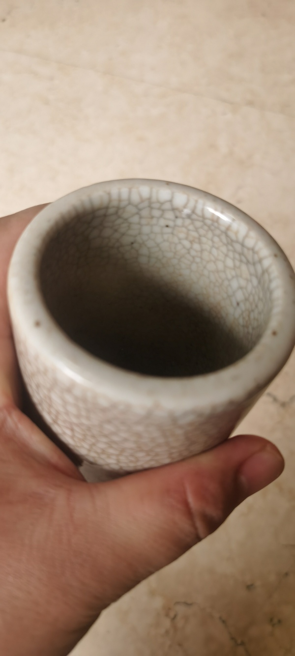 古玩陶瓷清中期哥釉筆筒拍賣,當前價格3800元