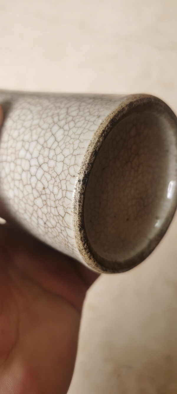 古玩陶瓷清中期哥釉筆筒拍賣,當前價格3800元