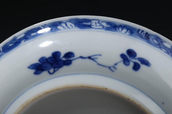 古玩陶瓷清康熙·青花纏枝西番蓮紋杯碟一套拍賣，當(dāng)前價格1008元