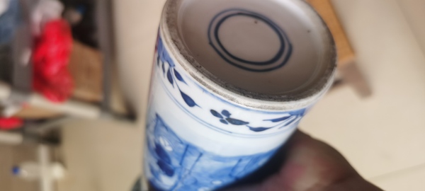 古玩陶瓷晚清花鳥紋青花花插拍賣，當(dāng)前價(jià)格8000元