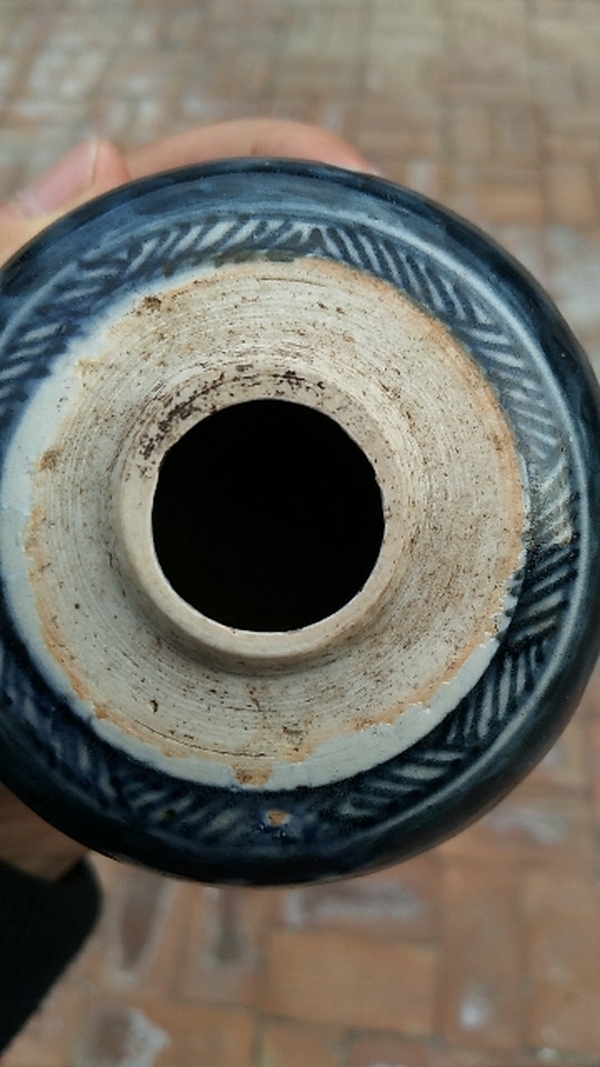 古玩陶瓷康熙青花留白梅花罐拍賣,當前價格3000元