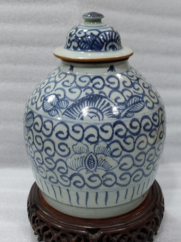 古玩陶瓷清代順治青花花卉紋將軍蓋罐拍賣,當前價格4500元